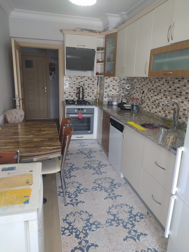 AKARBAŞI' NDA 3+1 BAKIMLI SATILIK DAİRE